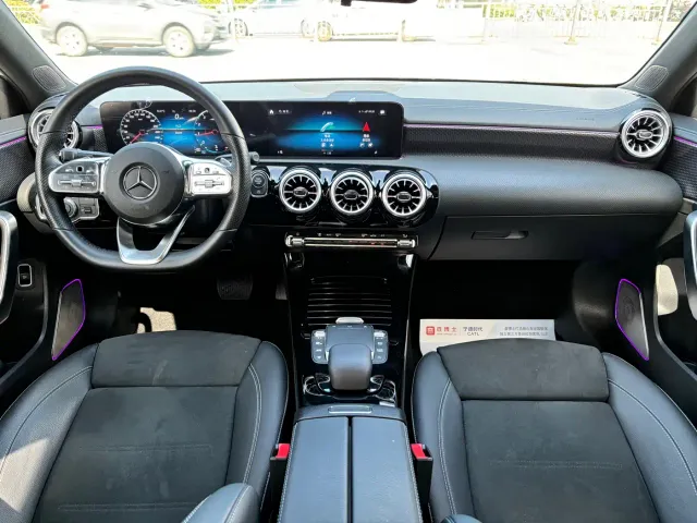 Mercedes-Benz A-Class — Фото автомобиля 12