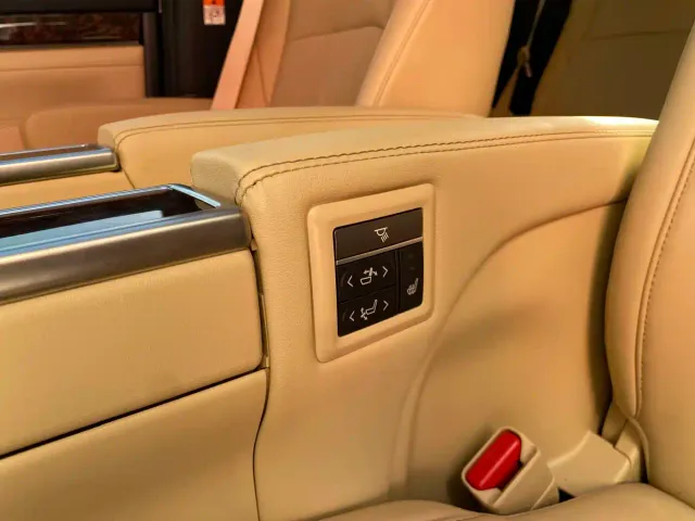 Toyota Alphard — Фото автомобиля 18
