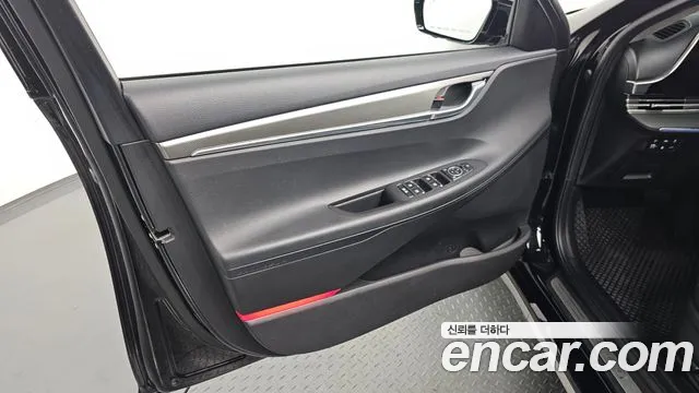 Hyundai Grandeur — Фото автомобиля 24