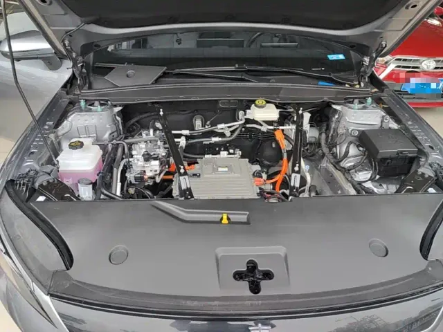 BYD Qin PLUS — Фото автомобиля 19