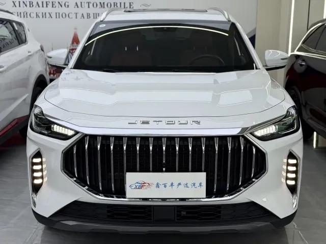 Jetour X70 Plus — Фото автомобиля 2