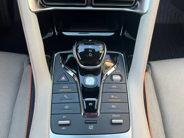 BYD Song PLUS — Фото автомобиля 19