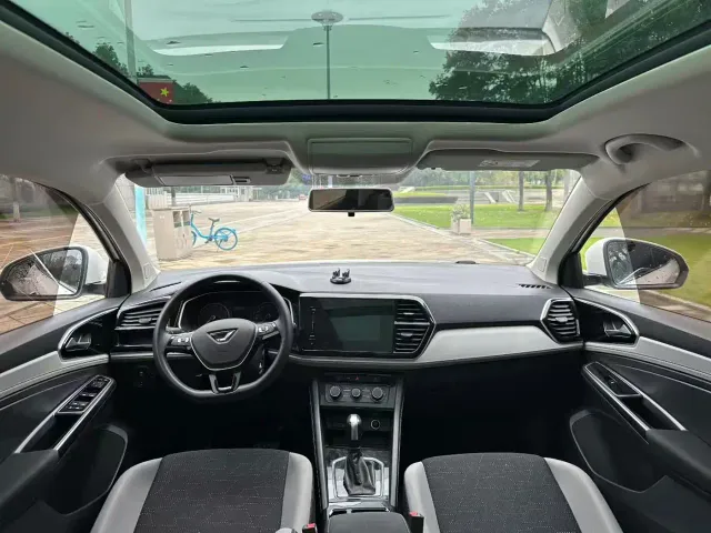 Jetta VS7 — Фото автомобиля 5