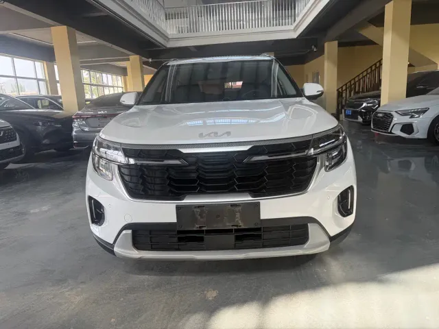 Kia Seltos — Фото автомобиля 3