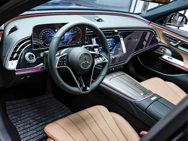Mercedes-Benz E-Class — Фото автомобиля 9