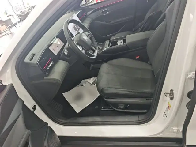 BYD Qin L 2025 EV 545KM Cloud Chariot Edition — Фото автомобиля 14