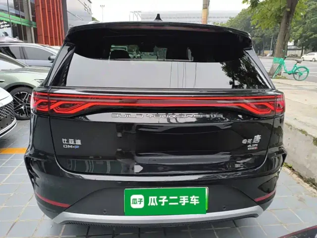BYD Tang — Фото автомобиля 5