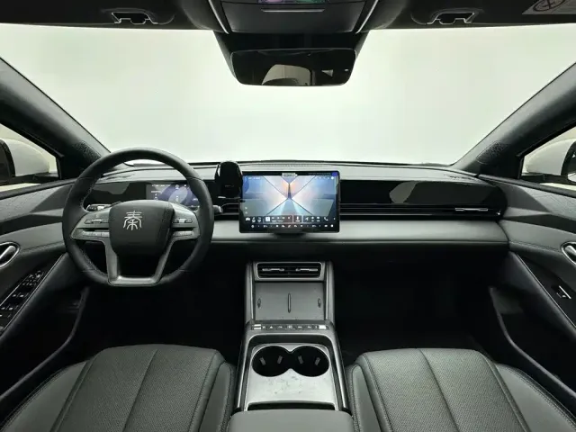 BYD Qin L — Фото автомобиля 20
