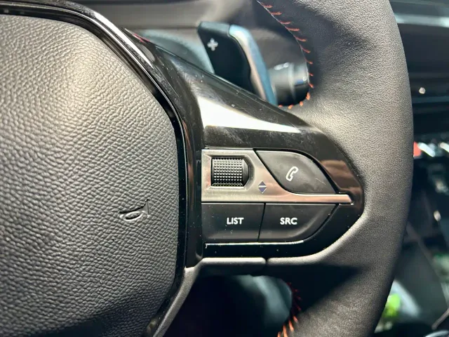 Peugeot 2008 — Фото автомобиля 12