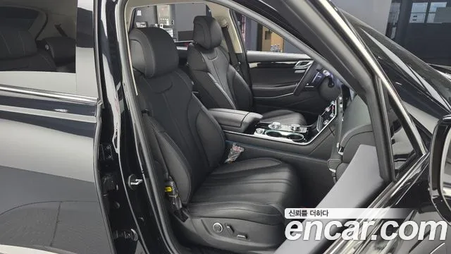 Genesis GV80 — Фото автомобиля 16