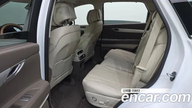 Genesis GV80 — Фото автомобиля 25