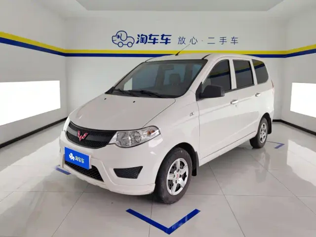 Фотография автомобиля — Wuling Hongguang