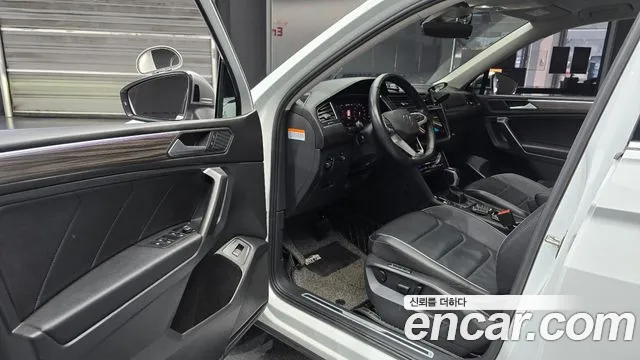 Volkswagen Tiguan — Фото автомобиля 10