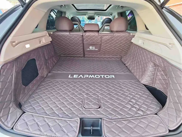 Leapmotor C11 — Фото автомобиля 8