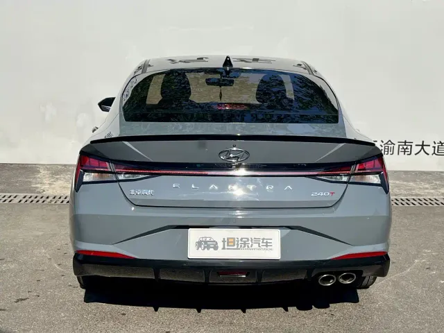 Hyundai Elantra — Фото автомобиля 23