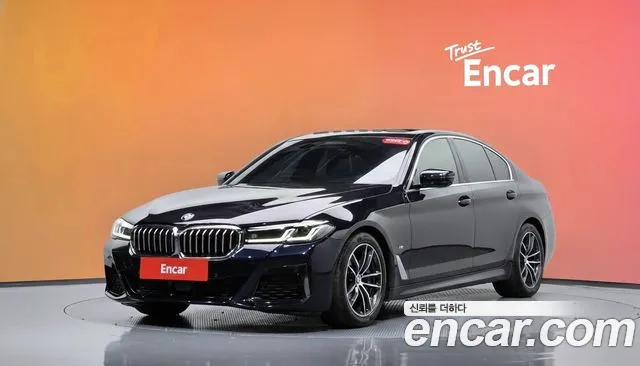 Фотография автомобиля — BMW 5 Series G30