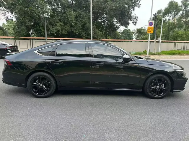 Honda Accord — Фото автомобиля 4