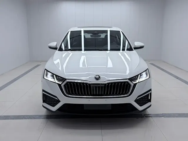 Skoda Octavia — Фото автомобиля 2