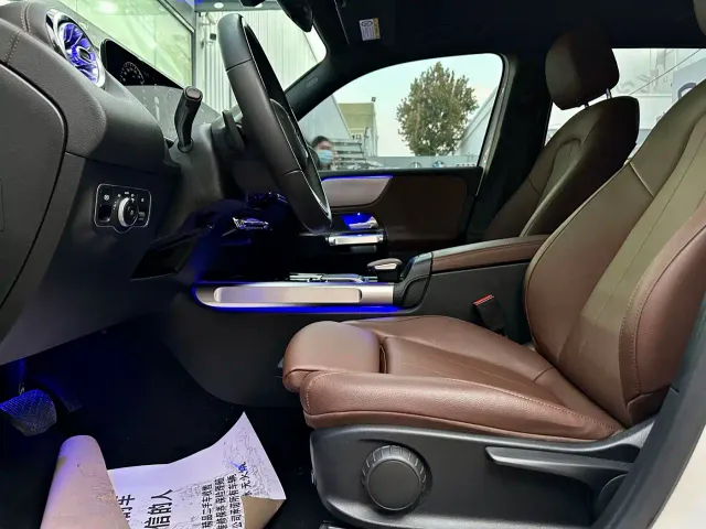 Mercedes-Benz GLB-Class — Фото автомобиля 10