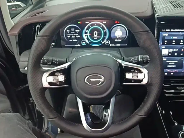 GAC Trumpchi M8 — Фото автомобиля 10
