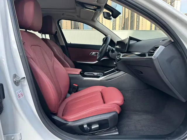 BMW 3 Series — Фото автомобиля 18