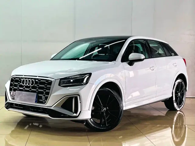 Фотография автомобиля — Audi Q2L