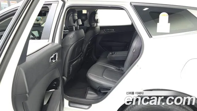 Kia Sportage Sportage 5-е поколение Бензин 1.6 Turbo 4WD — Фото автомобиля 11