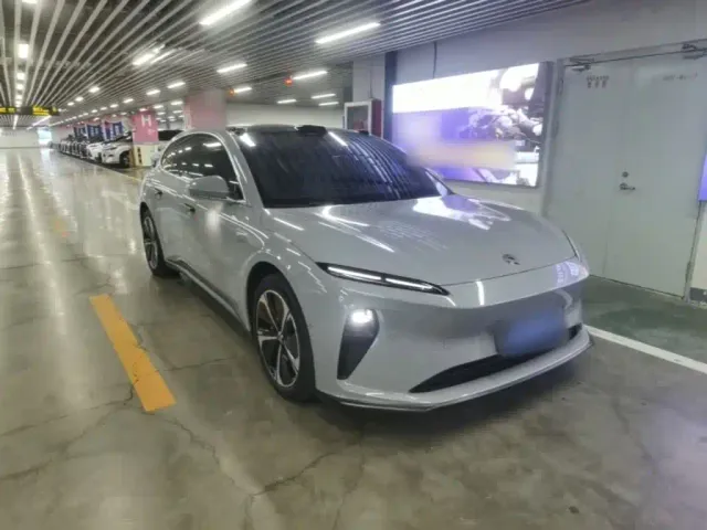 Nio ET5 Touring — Фото автомобиля 3
