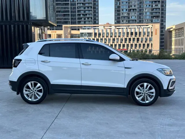 Volkswagen T-Cross — Фото автомобиля 8