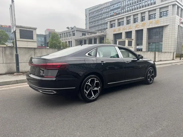 Volkswagen Passat — Фото автомобиля 5