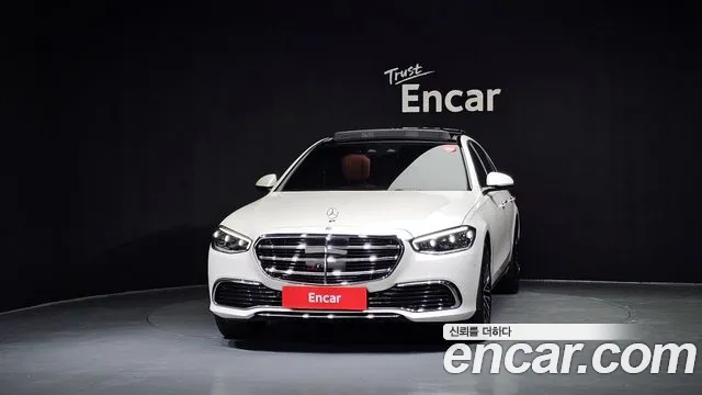 Mercedes-Benz S-Class — Фото автомобиля 3