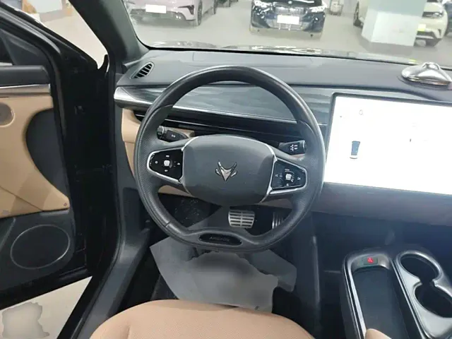 Arcfox Alpha T5 — Фото автомобиля 10