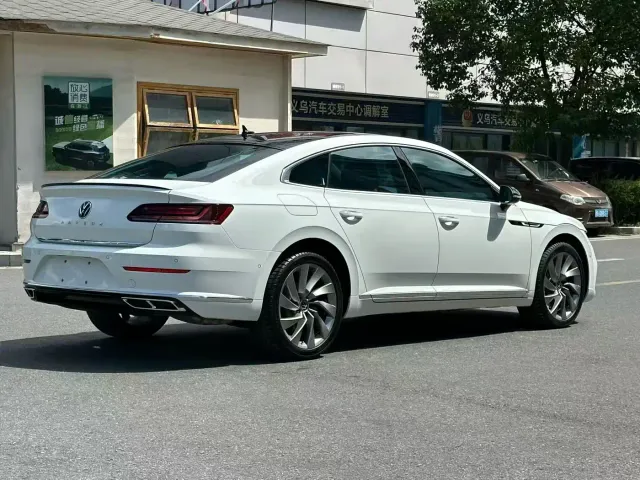 Volkswagen CC — Фото автомобиля 9