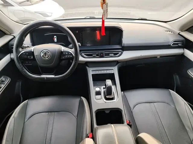 Dongfeng Fengshen E70 — Фото автомобиля 9