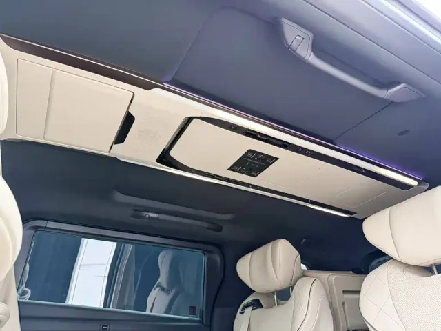 Toyota Alphard — Фото автомобиля 12