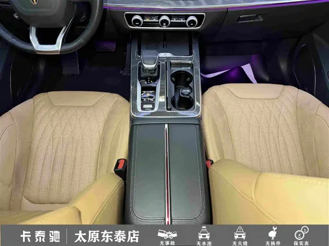 Hongqi HS5 — Фото автомобиля 20