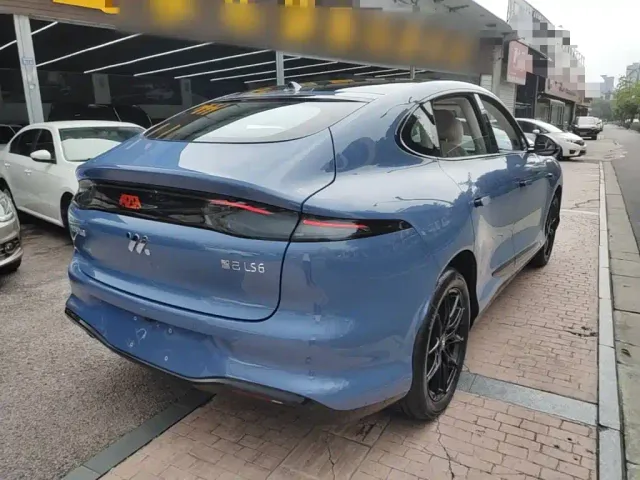 IM Motors LS6 — Фото автомобиля 6