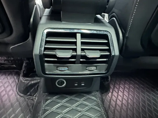 Audi Q3 — Фото автомобиля 21