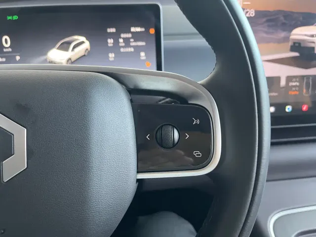 Leapmotor C10 — Фото автомобиля 20