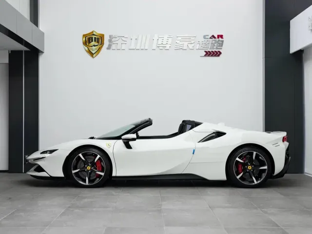 Ferrari SF90 — Фото автомобиля 2