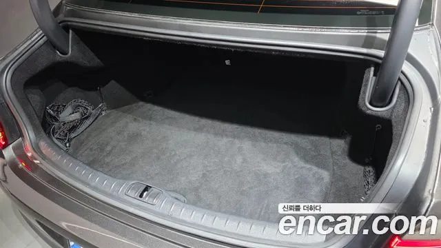 Genesis G80 Бензин 2.5 турбо AWD — Фото автомобиля 30