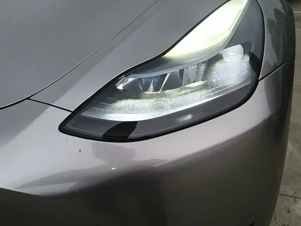 Tesla Model Y 2024 Rear-Wheel Drive Version — Фото автомобиля 23