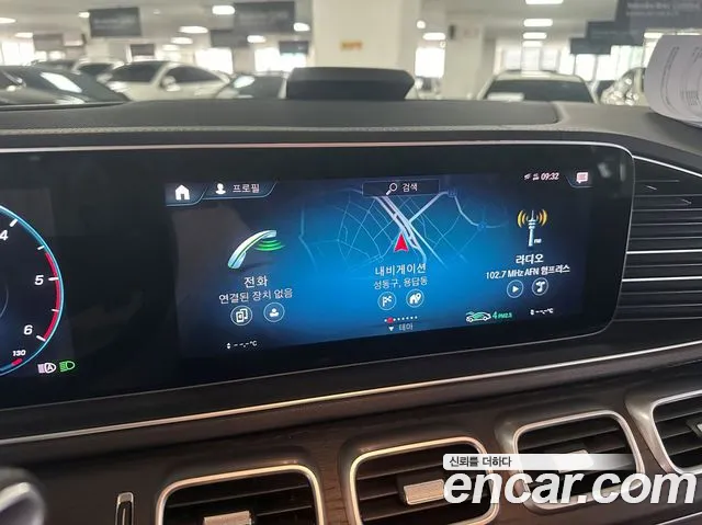 Mercedes-Benz GLS-Class — Фото автомобиля 16