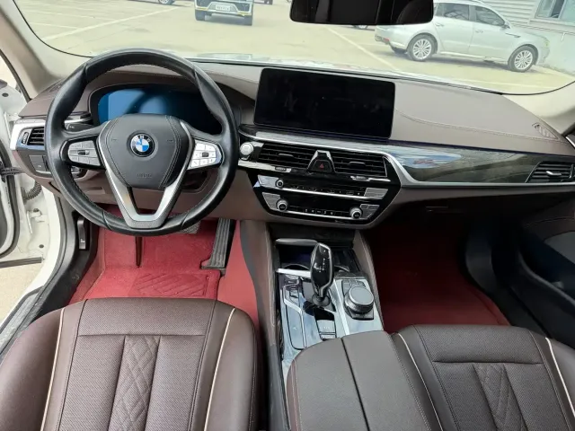 BMW 5 Series — Фото автомобиля 6
