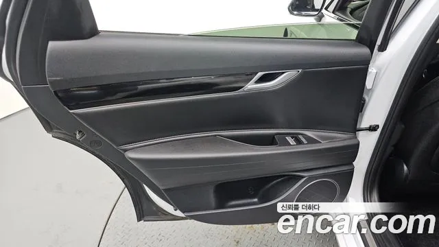 Genesis G80 Бензин 2.5 турбо AWD — Фото автомобиля 25