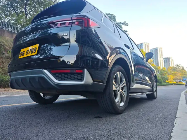Ford Lingrui — Фото автомобиля 29