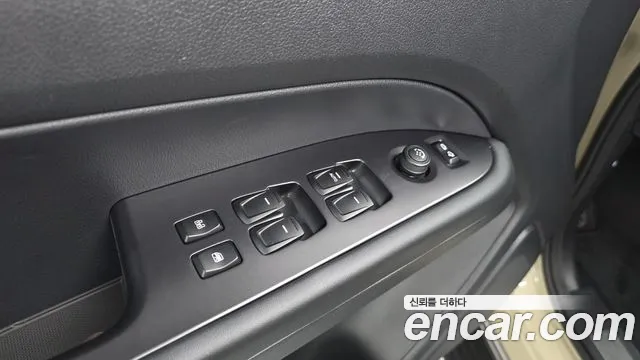 KG_Mobility_Ssangyong Musso Musso (Q300) Дизель 2.2 4WD — Фото автомобиля 27