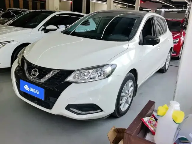 Фотография автомобиля — Nissan Tiida
