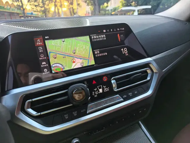 BMW BMW 3 Series 2022 325i M Sport Shadow Edition — Фото автомобиля 14