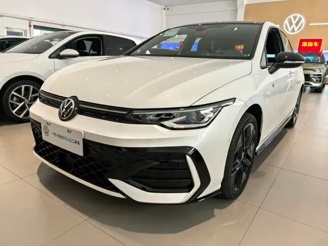 Фотография автомобиля — Volkswagen Golf